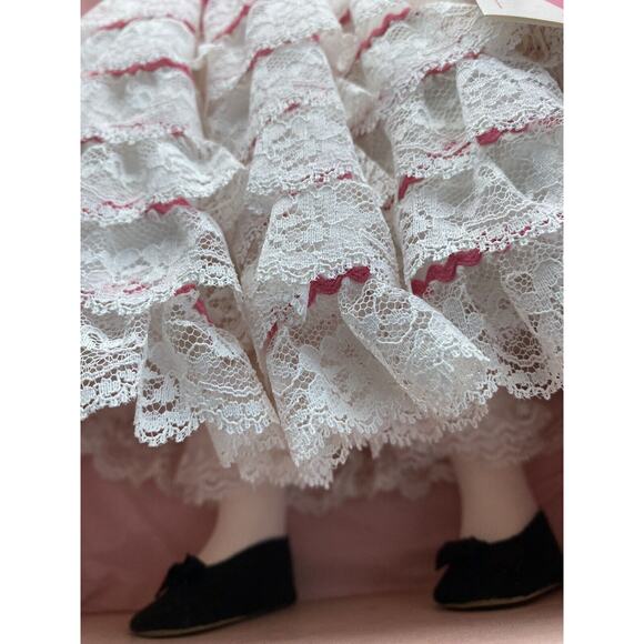 Madame Alexander Carmen Opera Series #1410 With Original Box & Tag 1984 - Picture 3 of 11